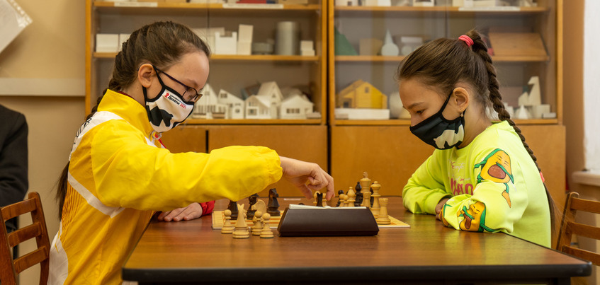 «Борьба очень серьезная»: в Удмуртии проходят Всероссийские сельские турниры по быстрым шахматам и блицу