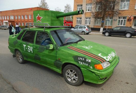 Как ижевчане украшают авто ко Дню Победы