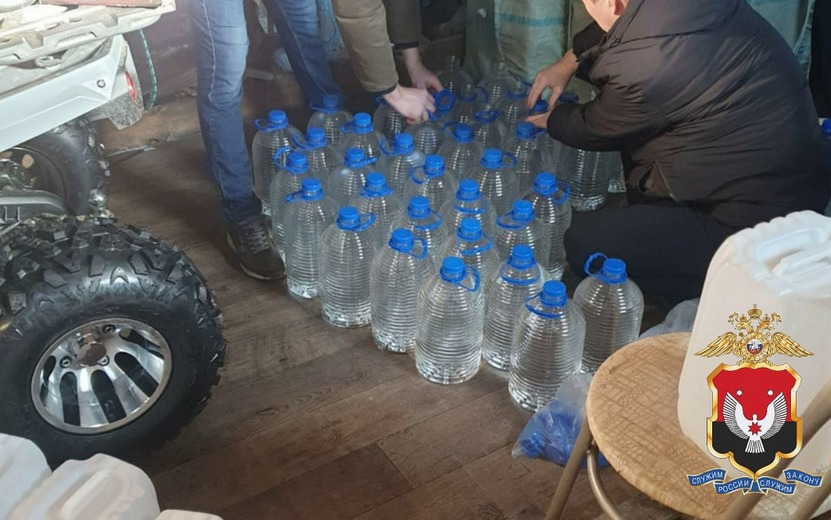 1000 л контрафактного алкоголя изъяли у двух бутлегеров Удмуртии