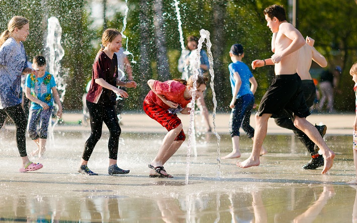 Фонтан на Центральной площади Ижевска включили вновь