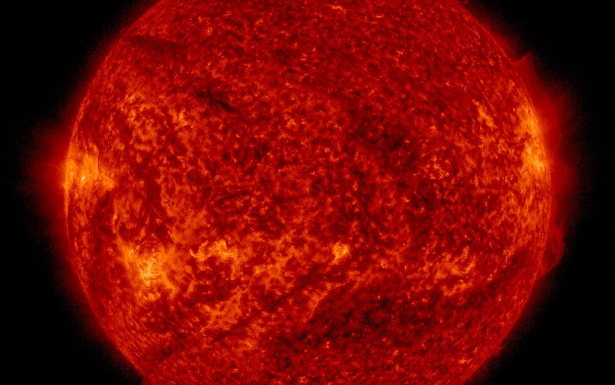 Прогноз магнитных бурь на неделю с 12 по 18 октября 2026 года: чем грозят корональные дыры и пятна на Солнце