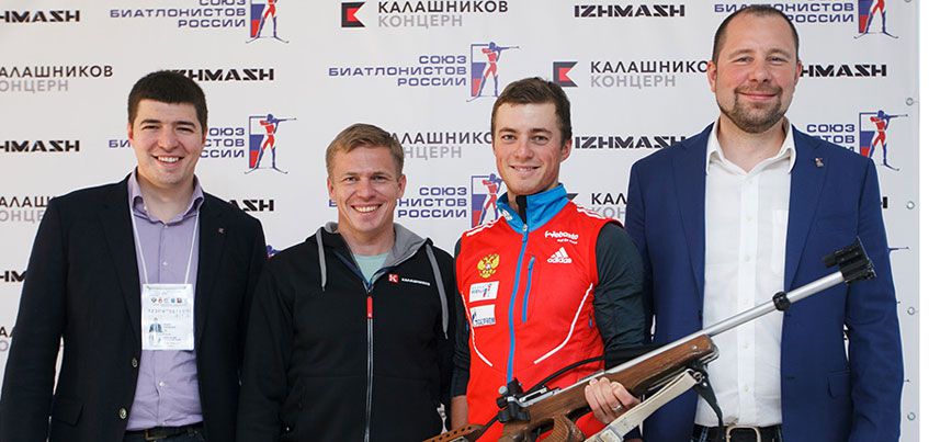Концерн «Калашников передал модернизированные винтовки сборной России по биатлону