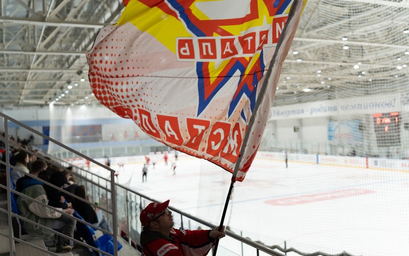 Хоккейная «Ижсталь» победила АКМ в Ижевске