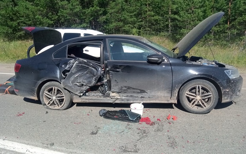 Женщина и два ребенка пострадали в тройном ДТП под Ижевском