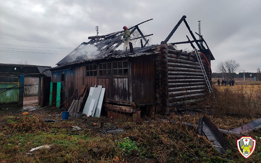 Двое сонных пенсионеров спаслись от пожара в Удмуртии