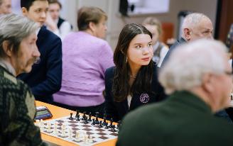 «Матч поколений» по шахматам прошел в одном из лицеев Ижевска
