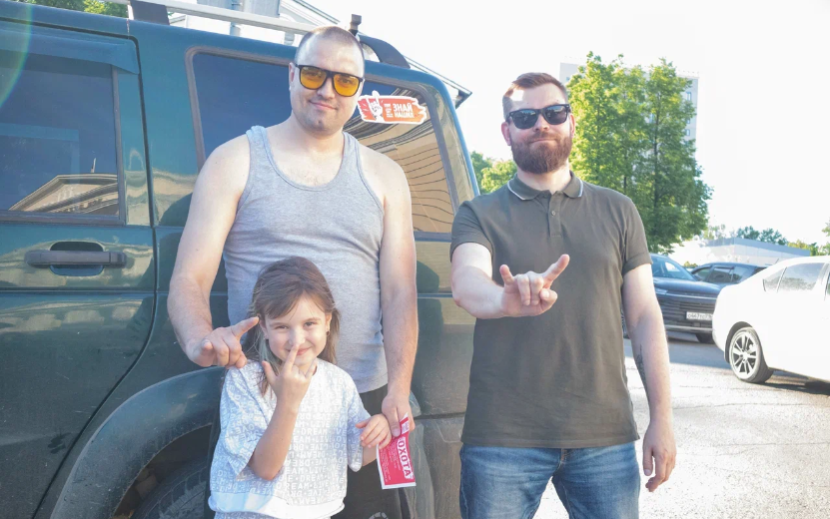 Четверг у Дома Дружбы Народов. Фото: Данил Иванов