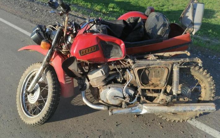 13-летний мотоциклист и его 10-летний пассажир пострадали в ДТП в Удмуртии