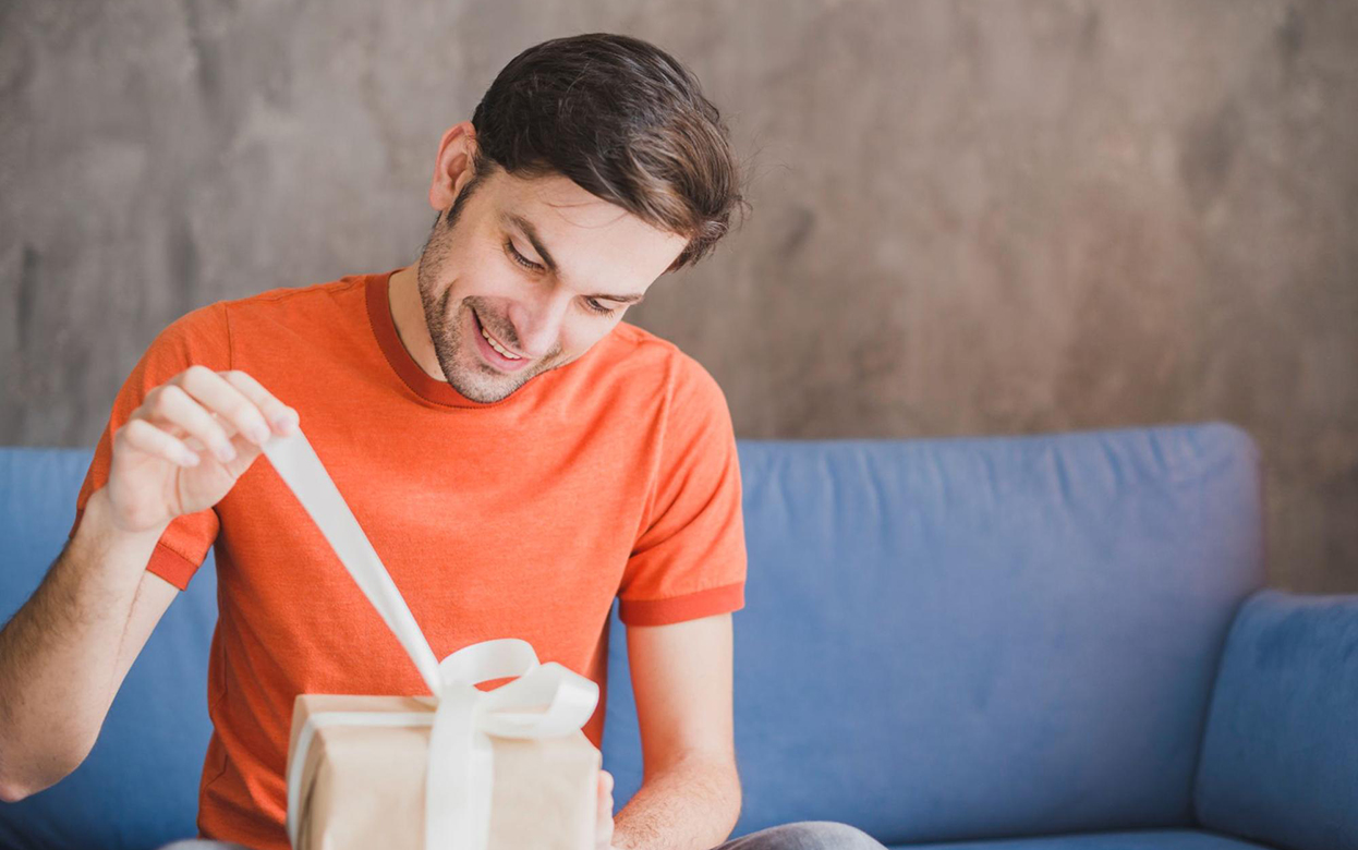 Тест: что подарить мужчине на 23 февраля