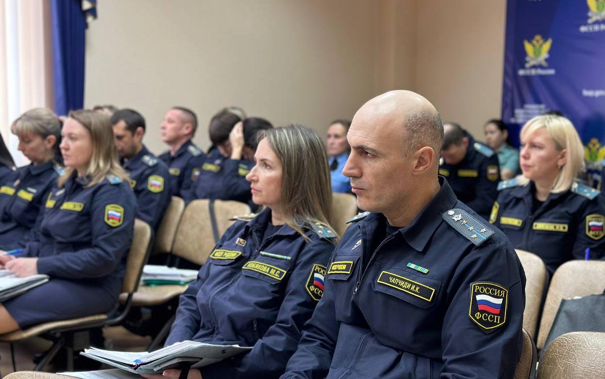 Приставы Удмуртии за год взыскали должников более 8 млрд рублей