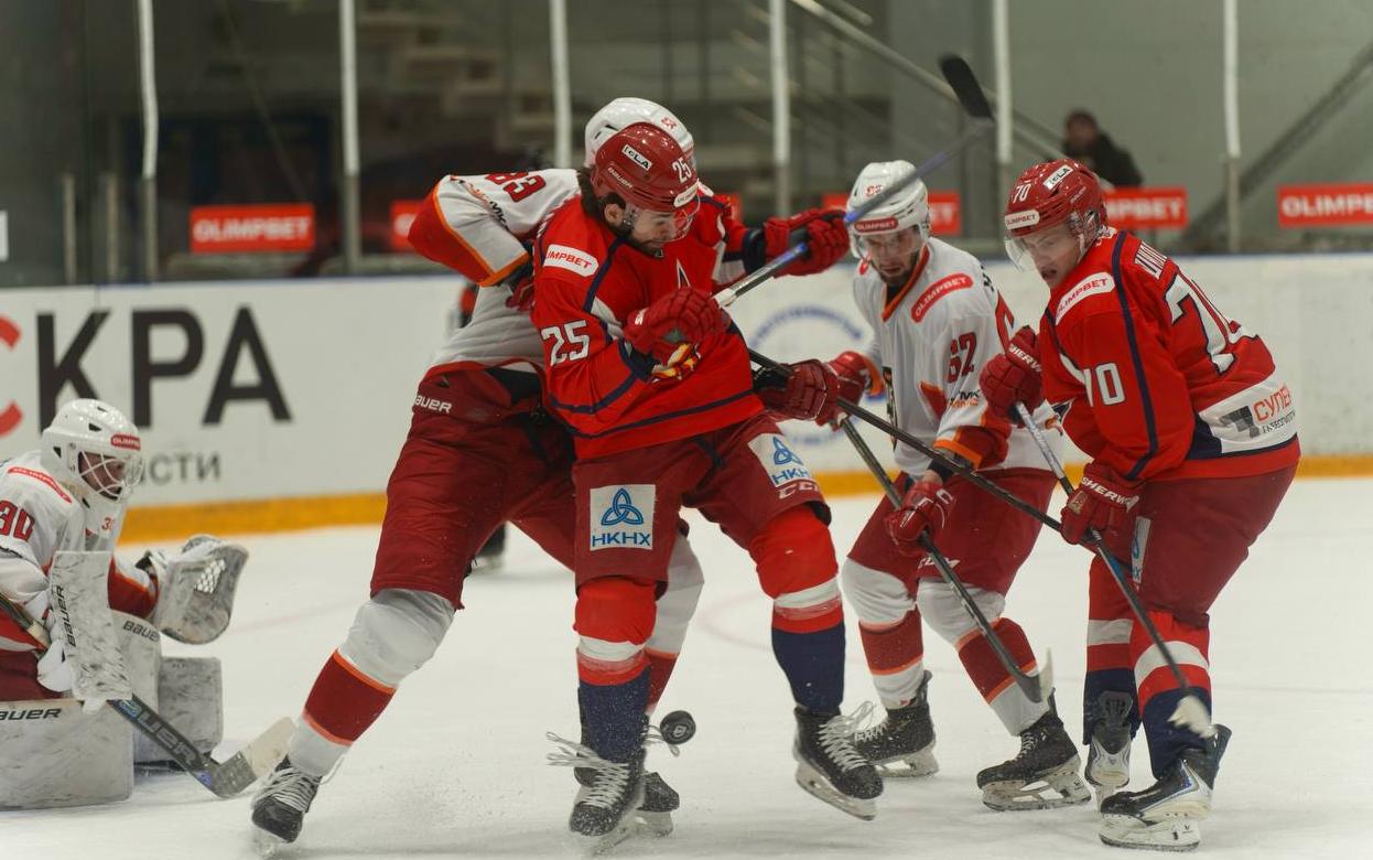 Хоккейная «Ижсталь» проиграла «Горняку» в Ижевске