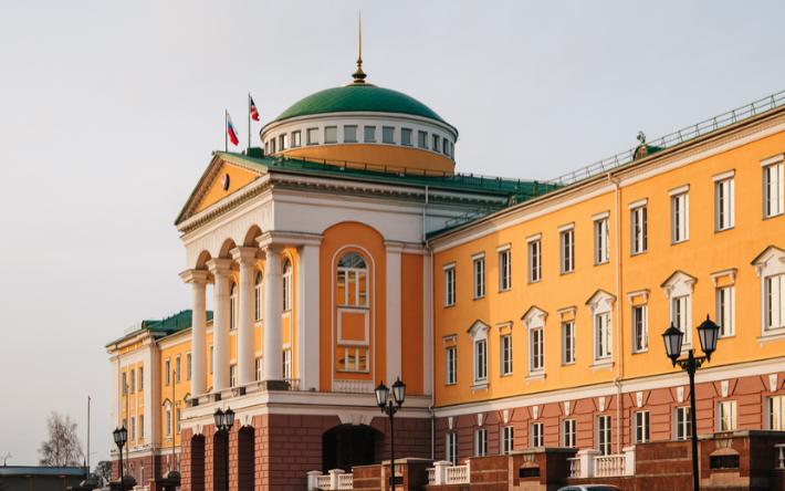 Главы регионов Приволжья прибыли в Ижевск на Совет округа