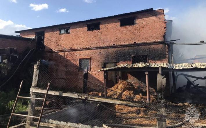 Курящий подросток спалил гараж в Удмуртии