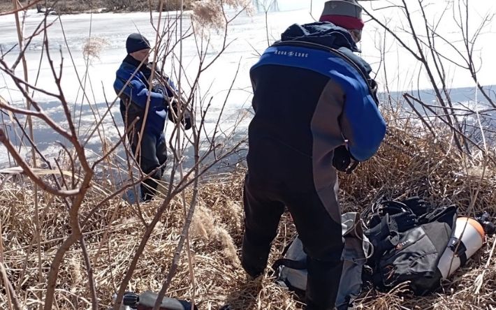 Водолазы нашли тело мужчины в озере Удмуртии