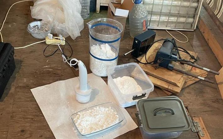 Более 4 кг веществ изъяли из нарколаборатории в Удмуртии