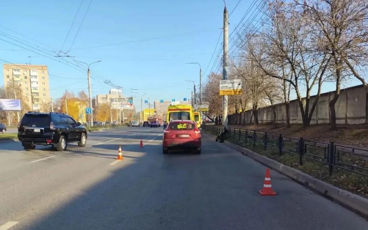 Подростки на питбайке пострадали в ДТП на ул. 9 Января в Ижевске