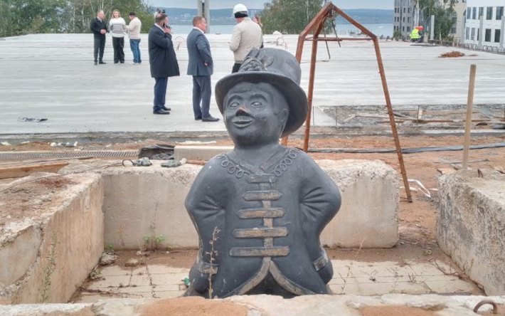 Реконструкция пешеходной эстакады в Ижевске завершена наполовину