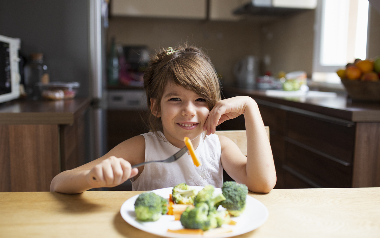 Жителям Удмуртии рассказали о том, как составить правильный рацион питания для ребенка