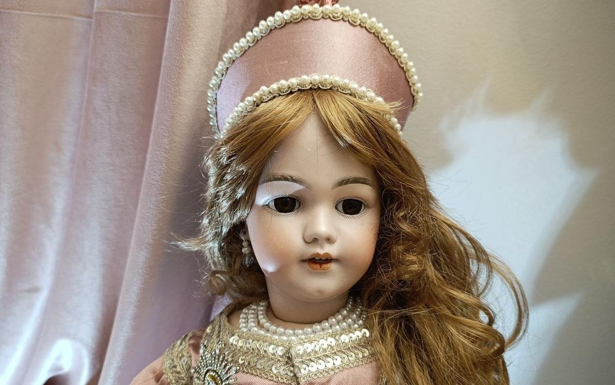 Музей антикварных кукол открыли в Удмуртии