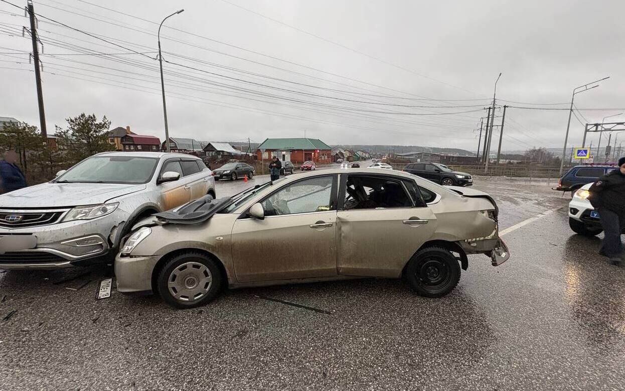 19-летняя пассажирка погибла в тройном ДТП в Сарапуле