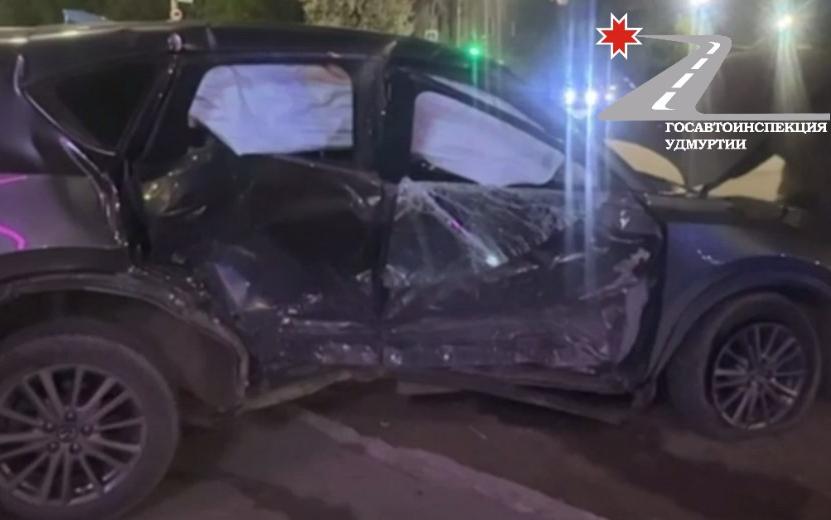 ДТП на ул. Клубной в Ижевске, 19 мая. Видео: Госавтоинспекция Удмуртии
