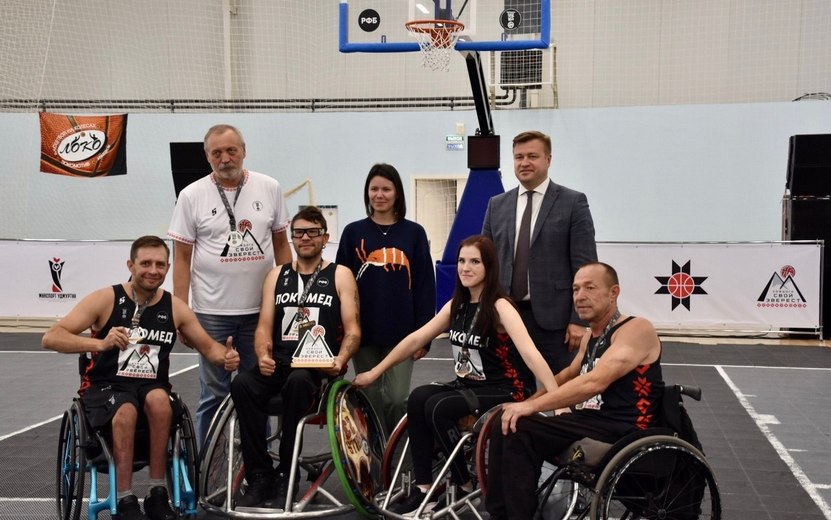 Команда из Ижевска завоевала бронзу Всероссийского турнира по баскетболу на колясках