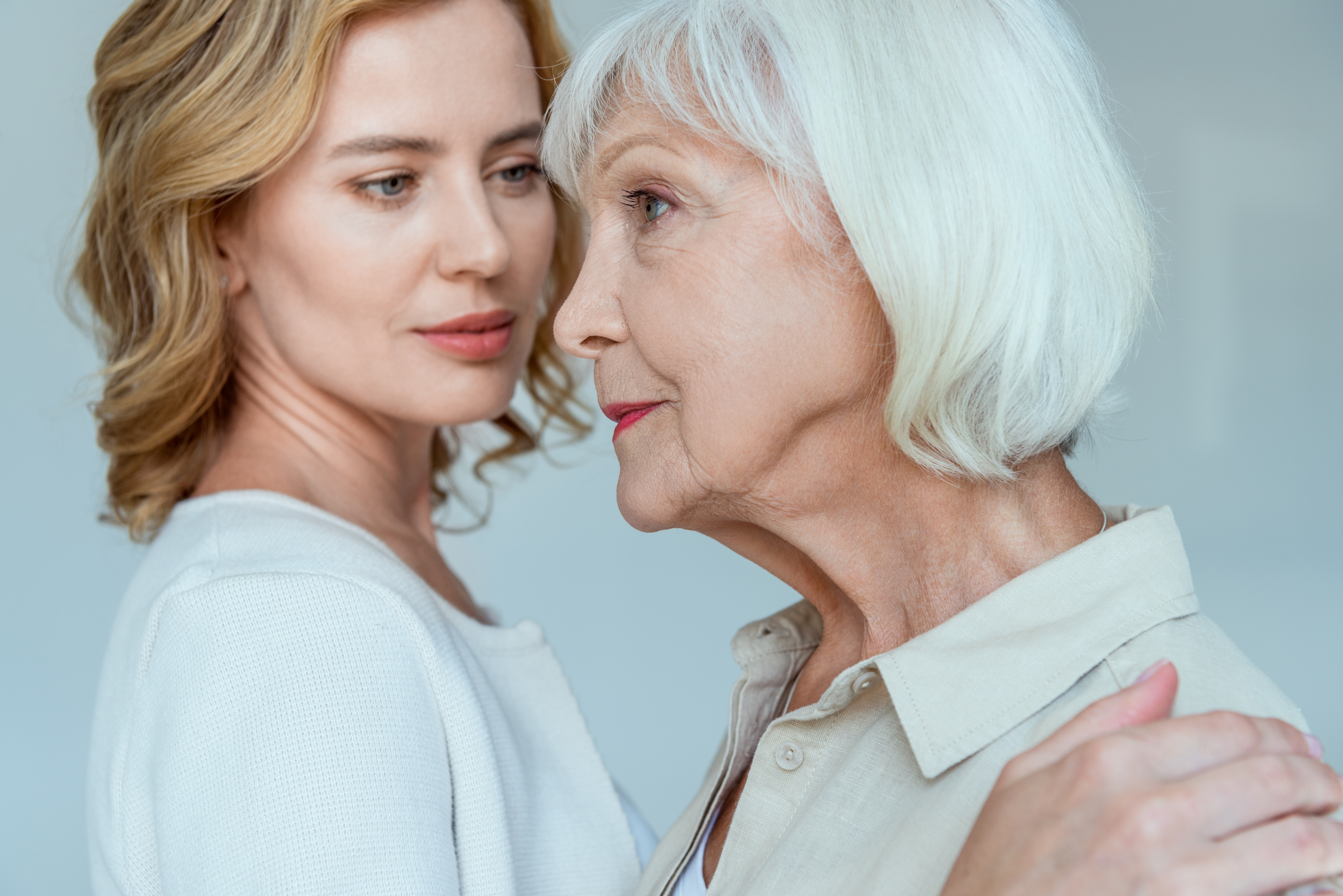 Это не характер: врачи объяснили, почему пожилые люди становятся агрессивными и раздражительными – и как правильно реагировать