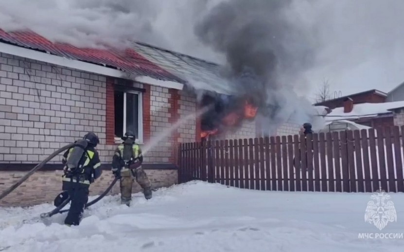 Пенсионер получил ожоги при пожаре под Ижевском