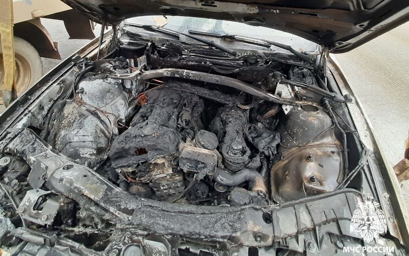 Автомобиль BMW загорелся в Ижевске
