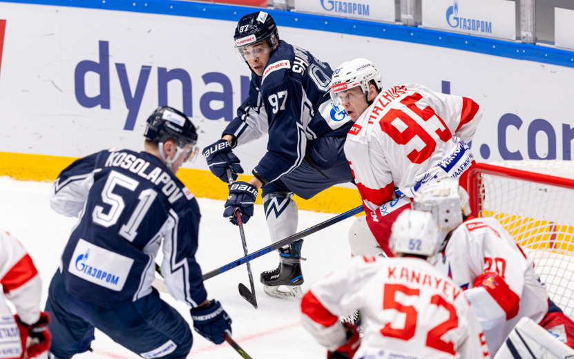 Хоккейная «Ижсталь» разгромно проиграла в Санкт-Петербурге