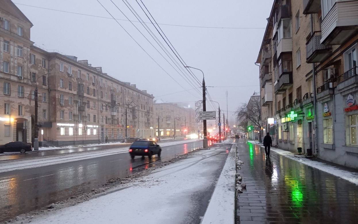 Фотофакт: туман накрыл Ижевск 18 ноября