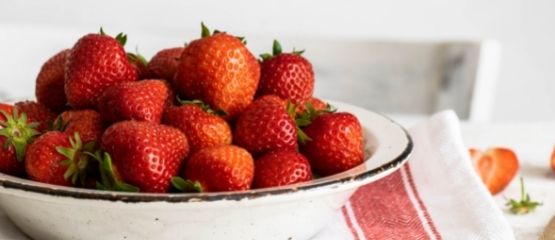5 стихийных рынков Ижевска, где продают ягоды