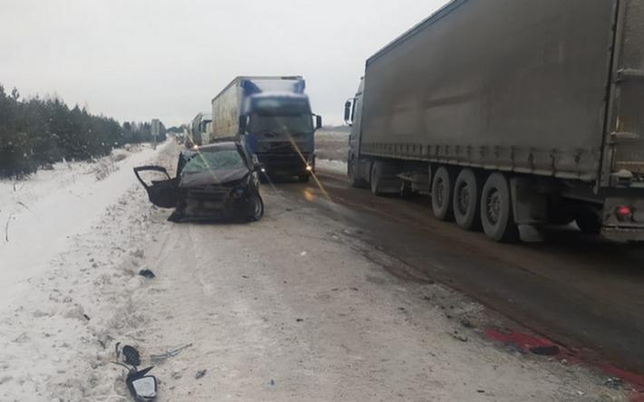Водитель и пассажирка «Гранты» погибли в ДТП под Ижевском