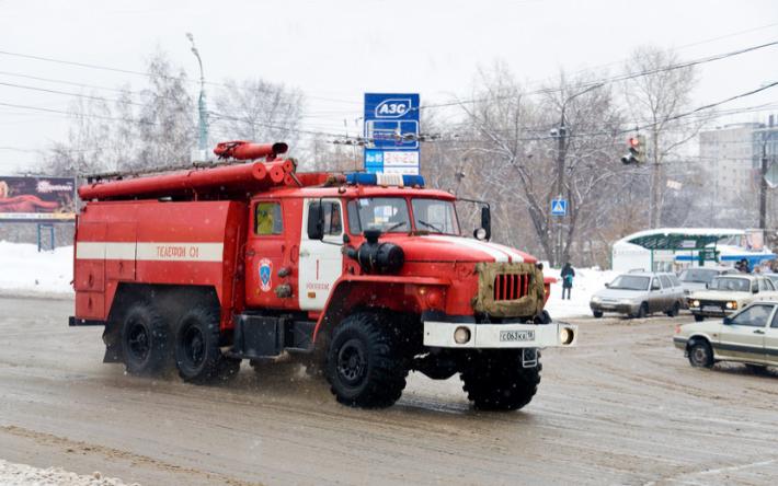 Мужчина пострадал при пожаре на Воткинском шоссе в Ижевске