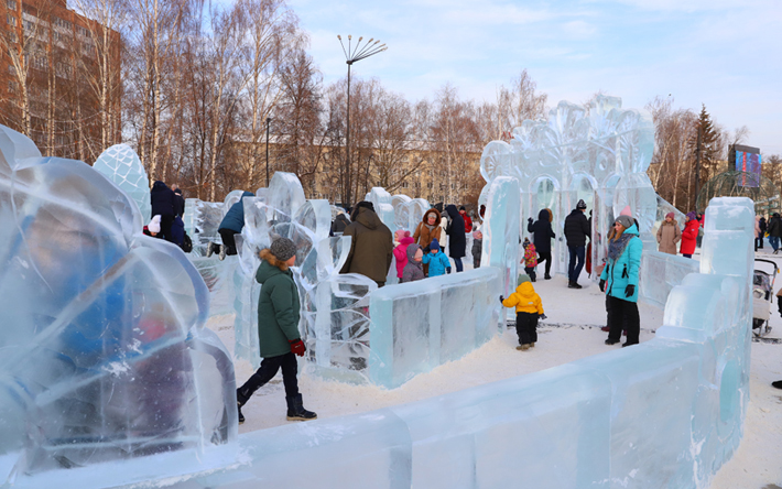 Уличная иллюминация, ледовый городок и фейерверки: каким будет Новый год 2023 в Ижевске