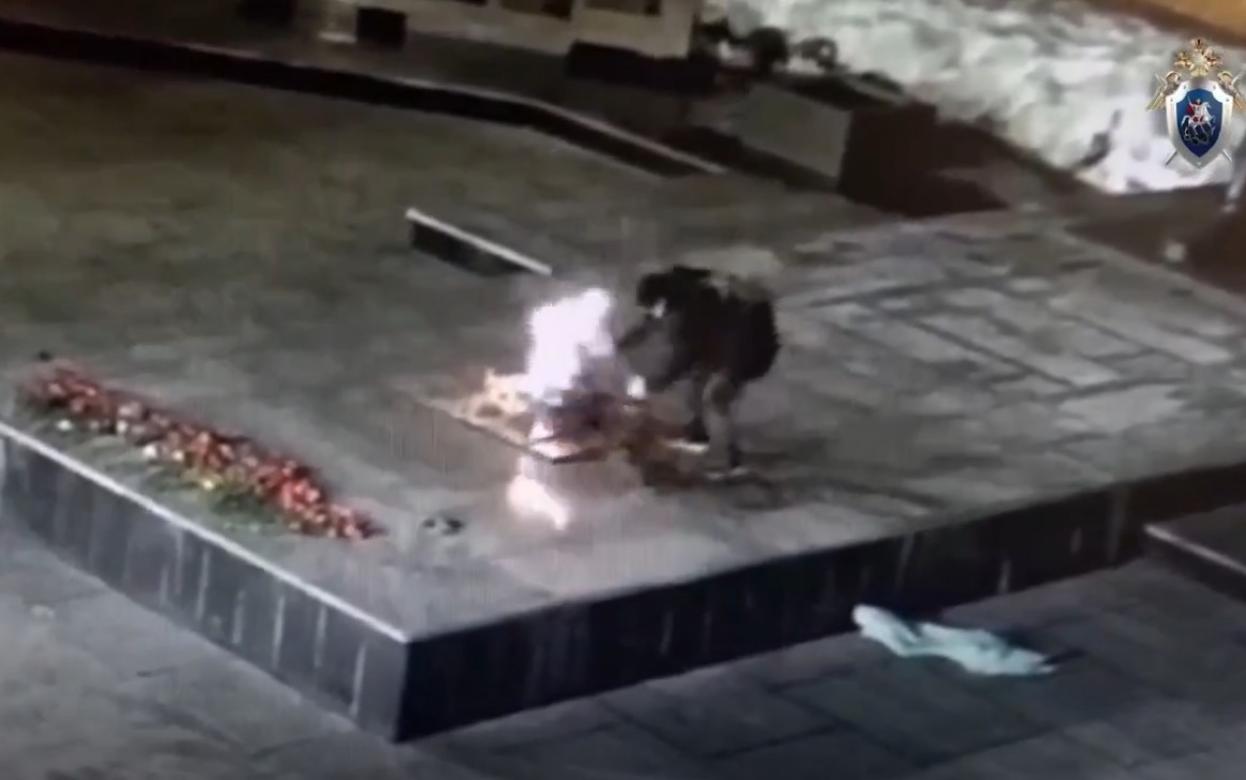 Бастрыкин запросил доклад по делу об осквернении Вечного огня в Ижевске