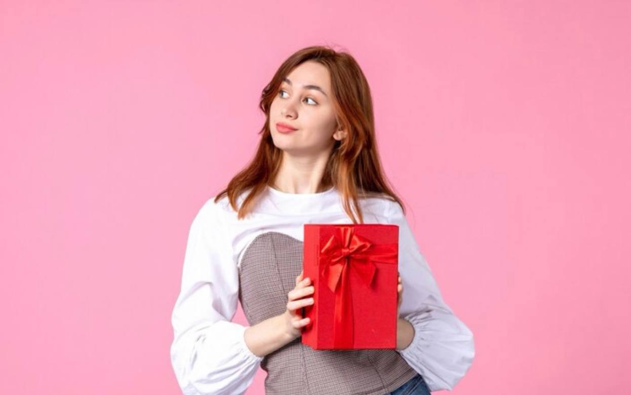 Опрос IZHLIFE: четверть жителей Ижевска не считает 23 февраля и 8 марта праздниками