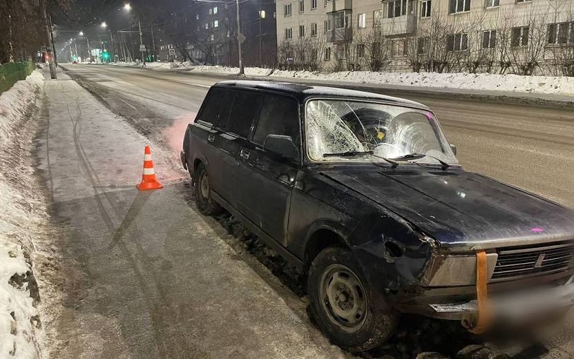 Пьяный водитель «Жигулей» сбил двух подростков на переходе в Ижевске