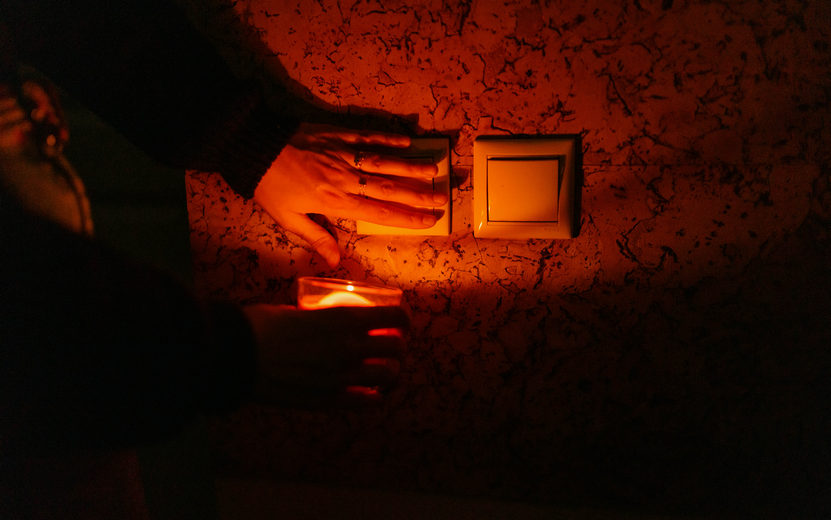 Полрайцентра Удмуртии осталось без света из-за аварии на электросетях