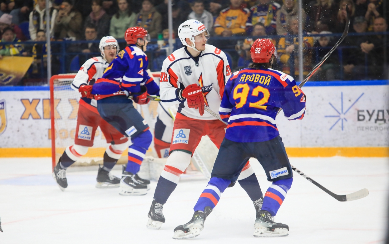 Хоккейная «Ижсталь» проиграла «Химику» и завершила сезон