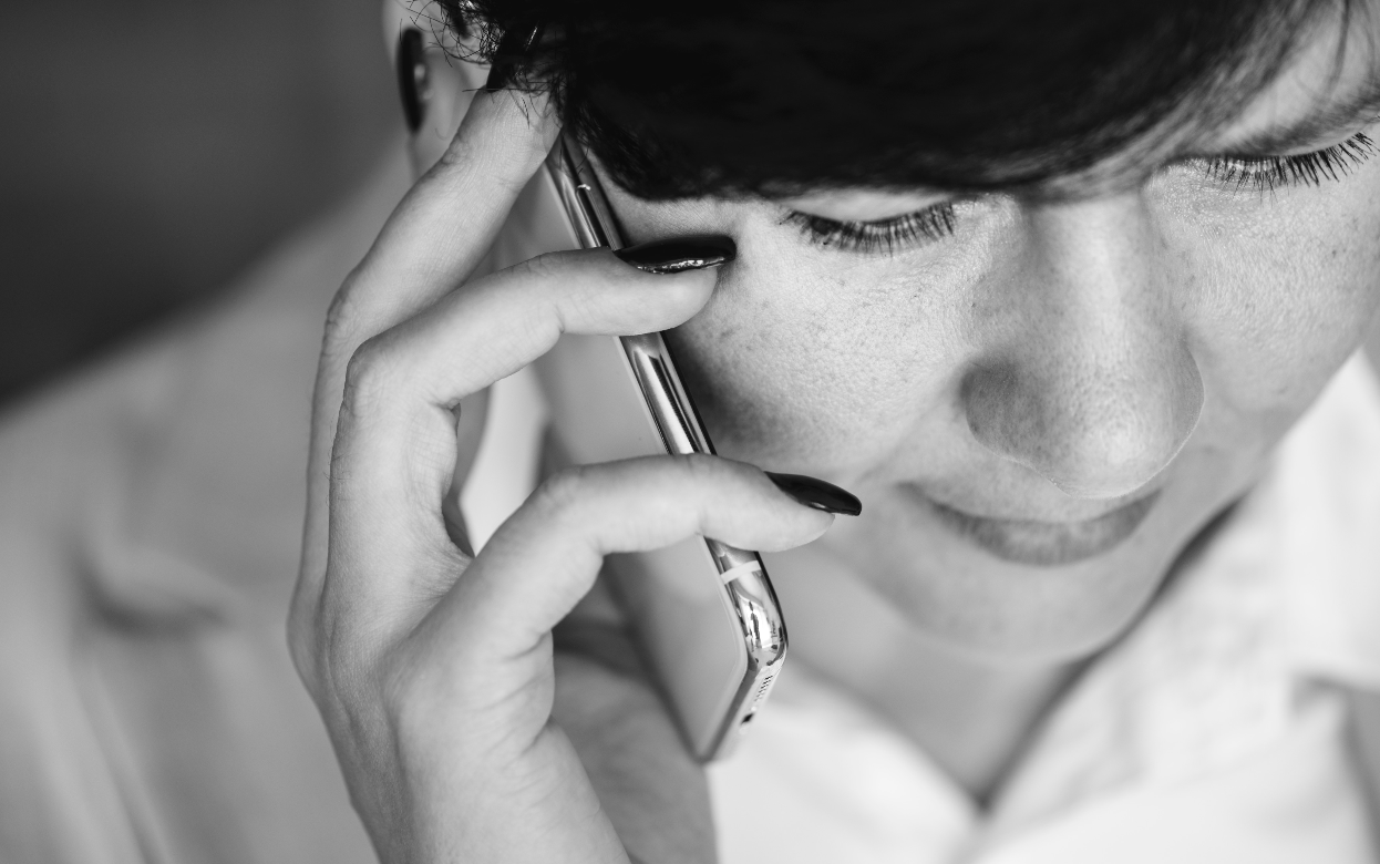 «Он просто пропал»: психологи раскрыли, почему люди внезапно обрывают общение без объяснений