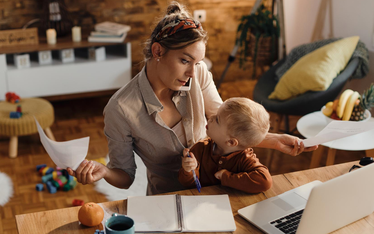Как выжить в декрете и не разлюбить мужа: руководство для уставших мам