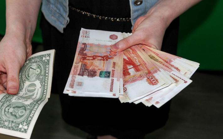 Продавцов и кассиров в Удмуртии научат распознавать фальшивые деньги