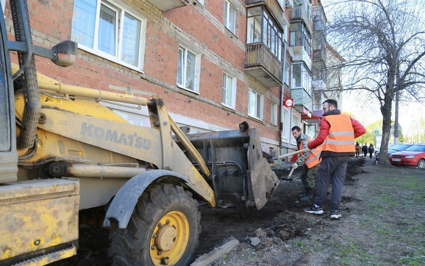 Глава Удмуртии о благоустройстве в Ижевске: «Показательный пример того, как не надо делать, – улица Коммунаров»