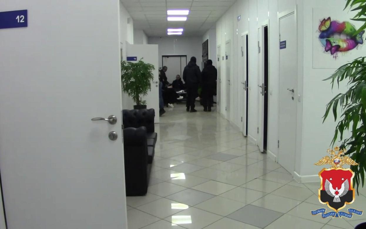 Не менее 14 жителей Удмуртии стали жертвами схемы аферистов-стоматологов