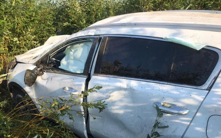 Три человека пострадали в столкновении автомобиля и поезда в Удмуртии