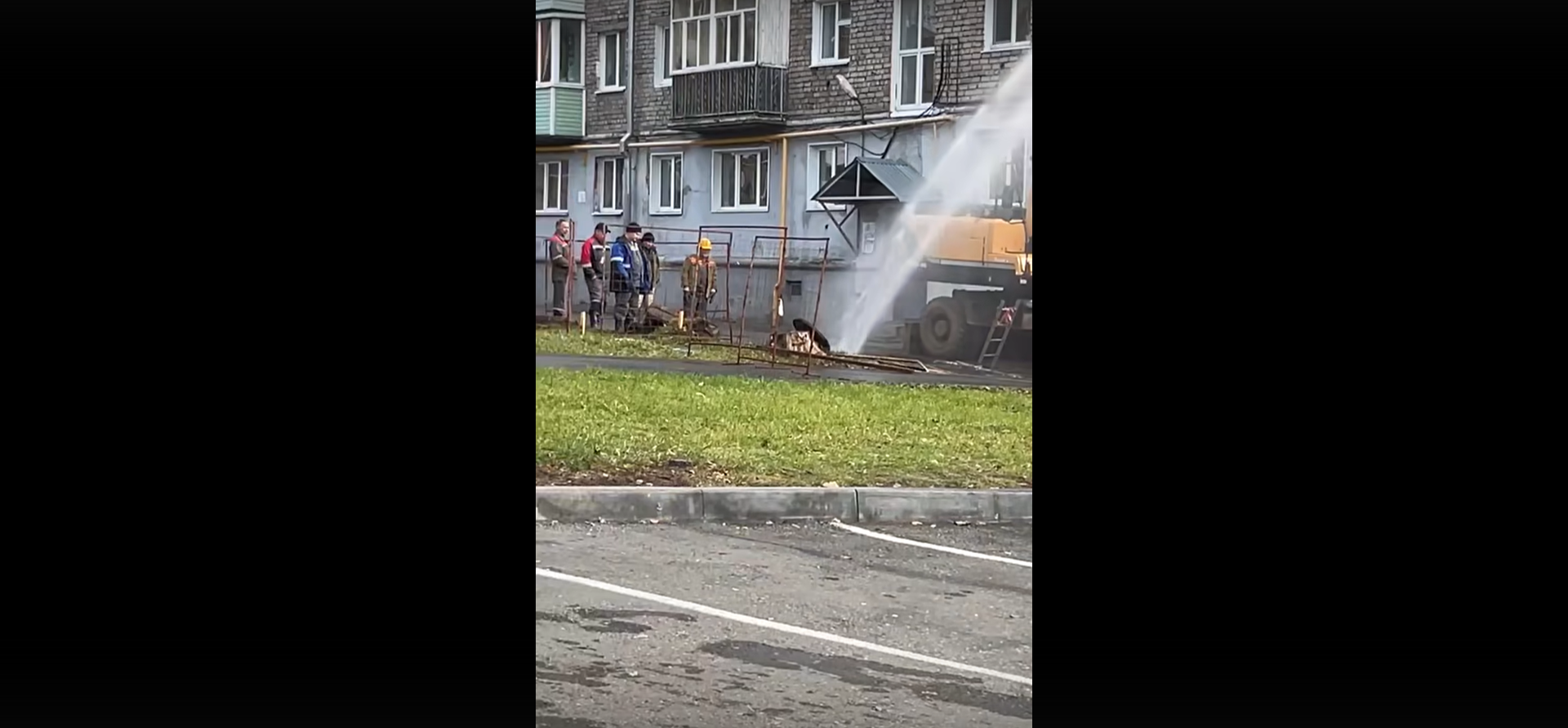 Фонтан на ул. Красногеройской. Видео: vk.com/zlou18