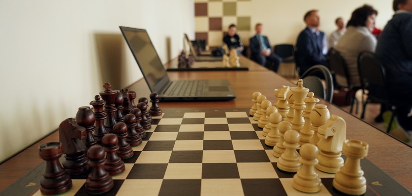Интеграция образования и спорта: как в Удмуртии будут готовить преподавателей шахмат