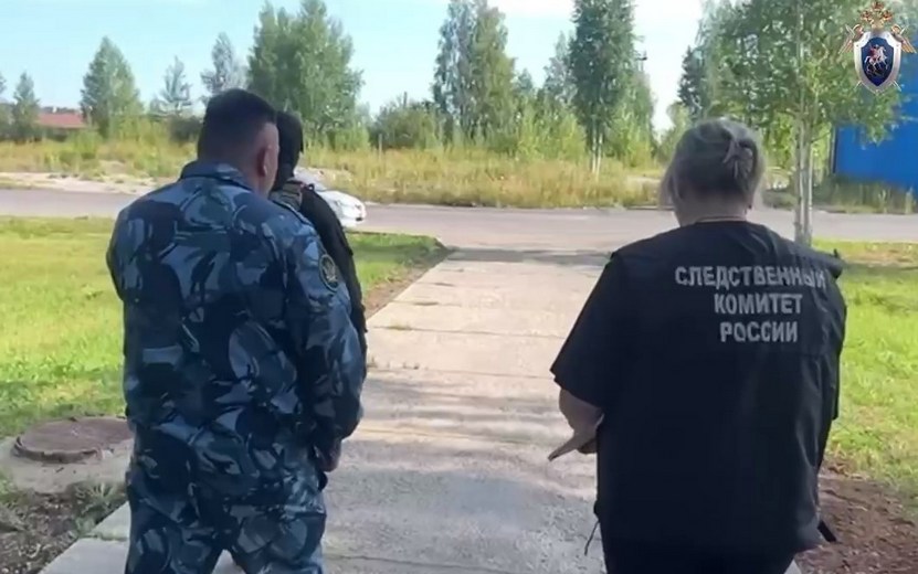 Инспектора ФСИН и его бывшего коллегу задержали в Удмуртии за превышение полномочий