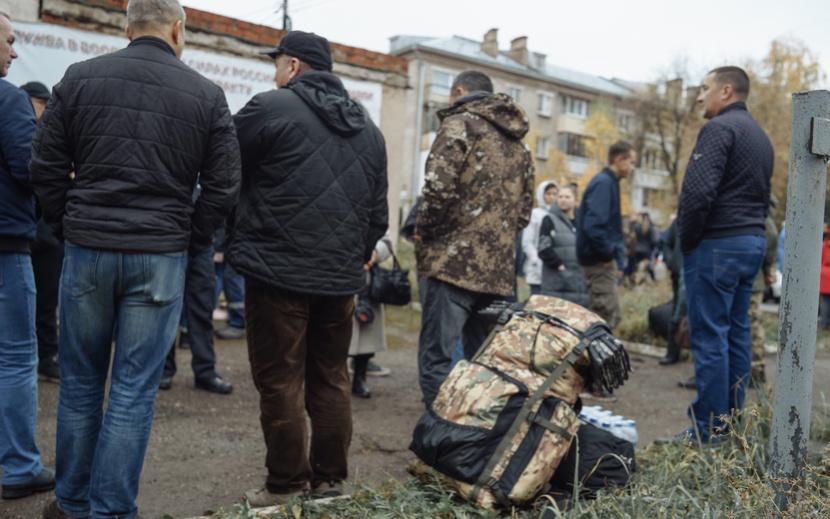 Проводы мобилизованных в Ижевске, 11 октября. Фото: Маша Бакланова